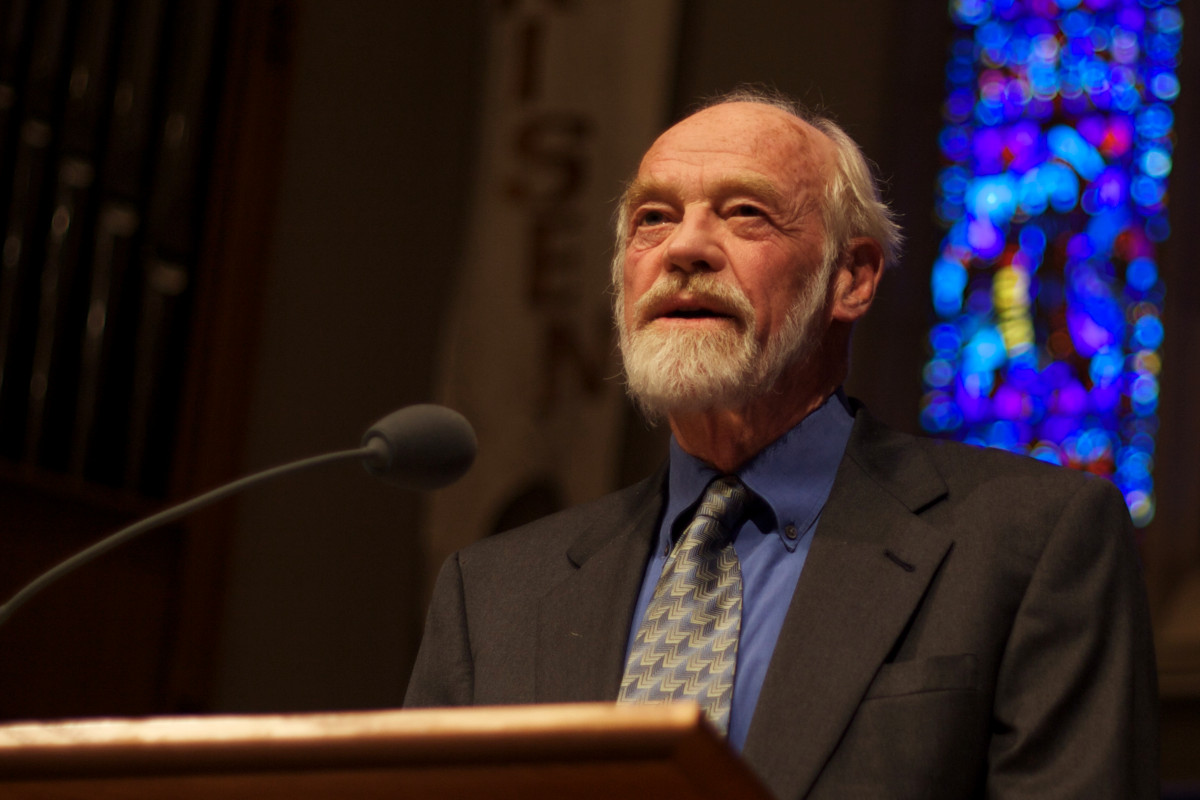 Eugene Peterson (foto de Clappstar, bajo licencia CC BY)